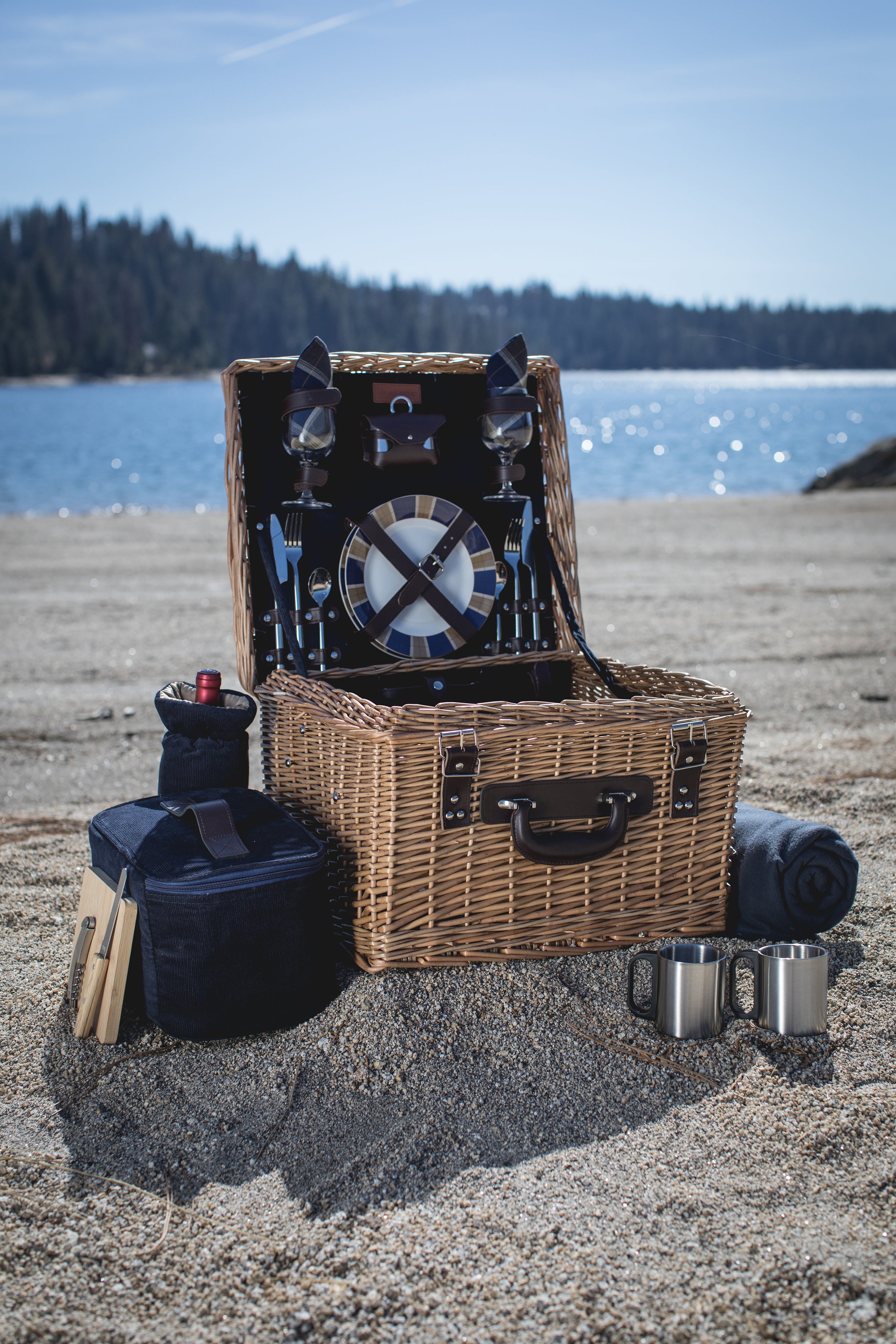 Canterbury Picnic Basket-Picnic Time Family of Brands