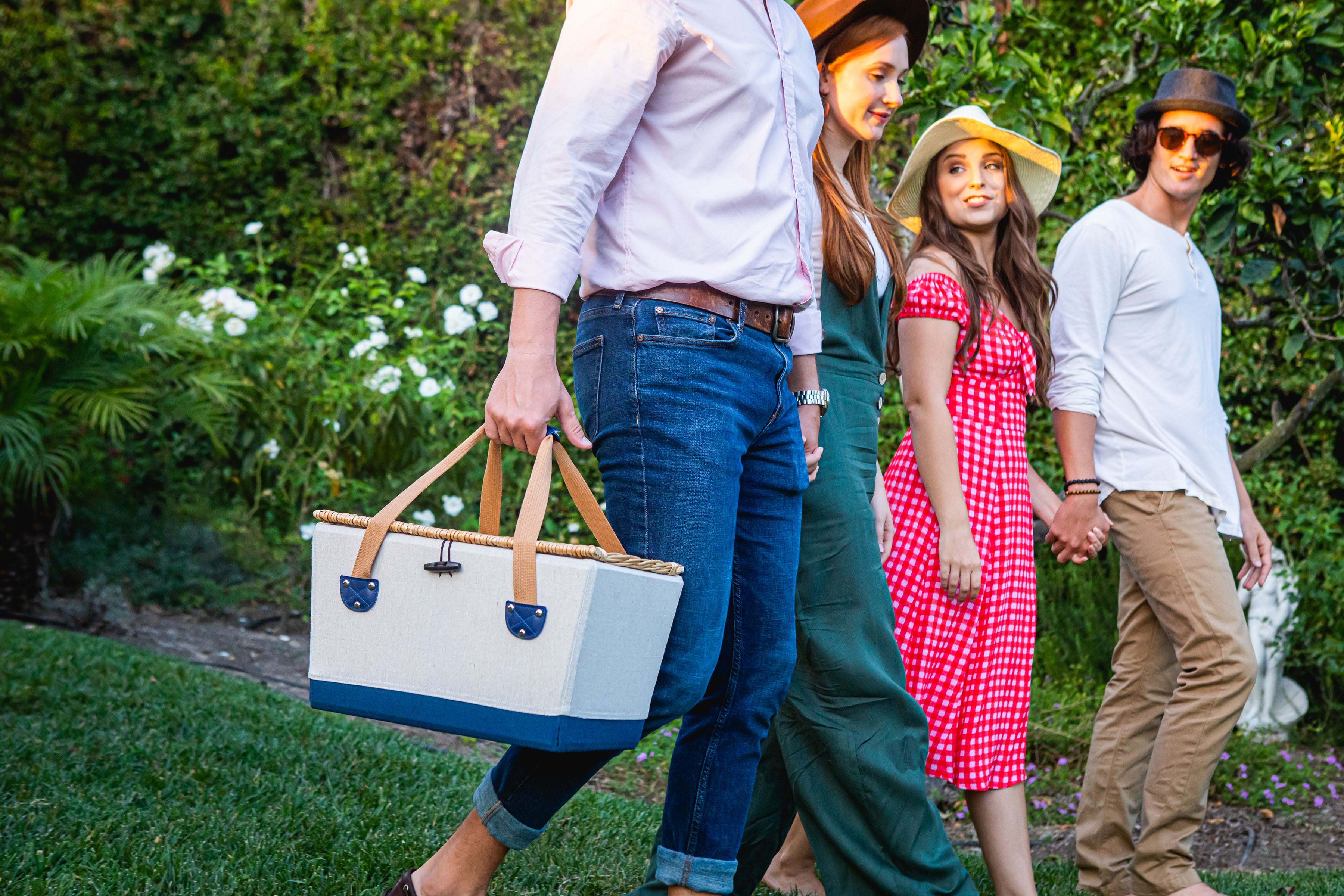 Boardwalk Picnic Basket for 2-Picnic Time Family of Brands