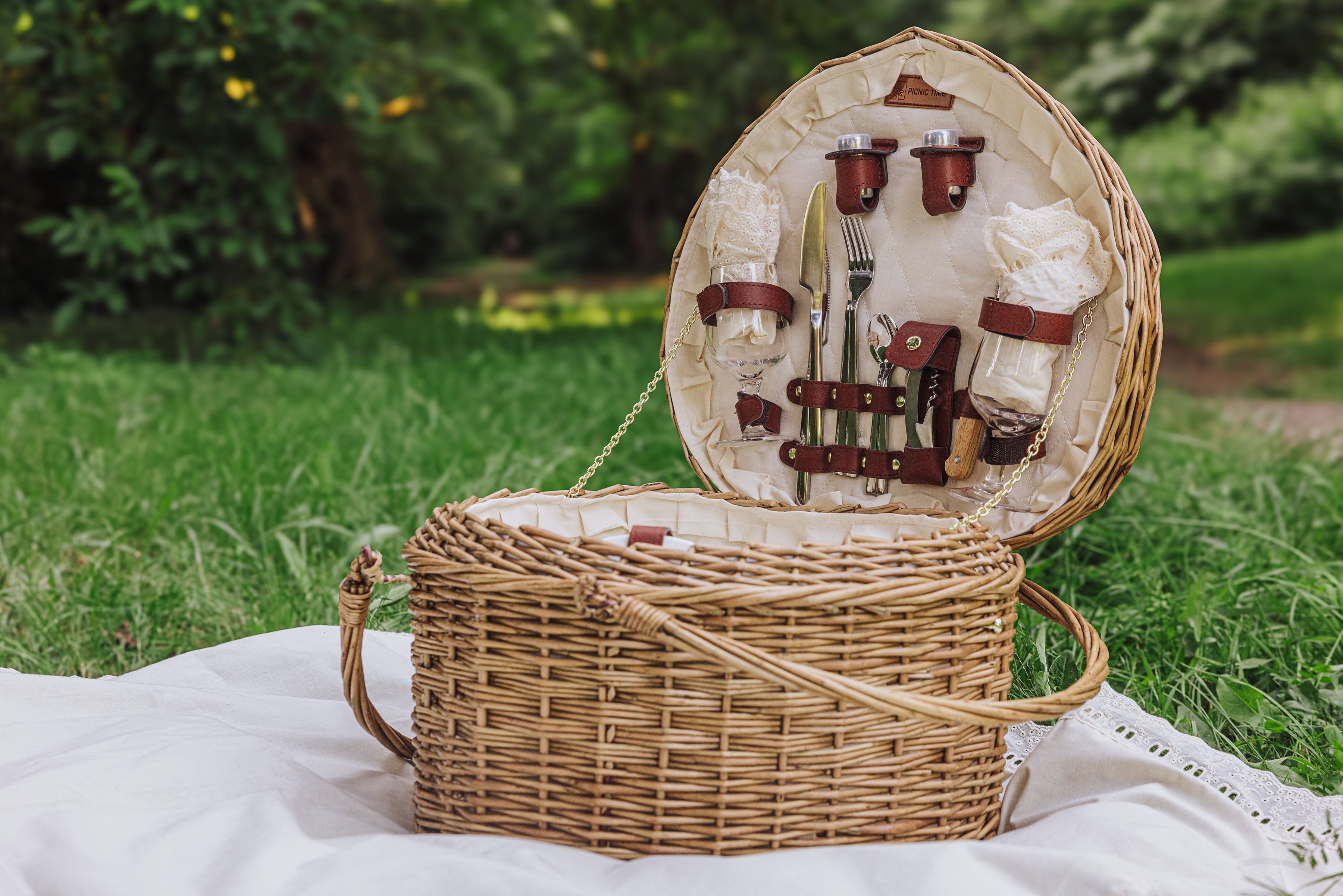 Heart Picnic Basket-Picnic Time Family of Brands