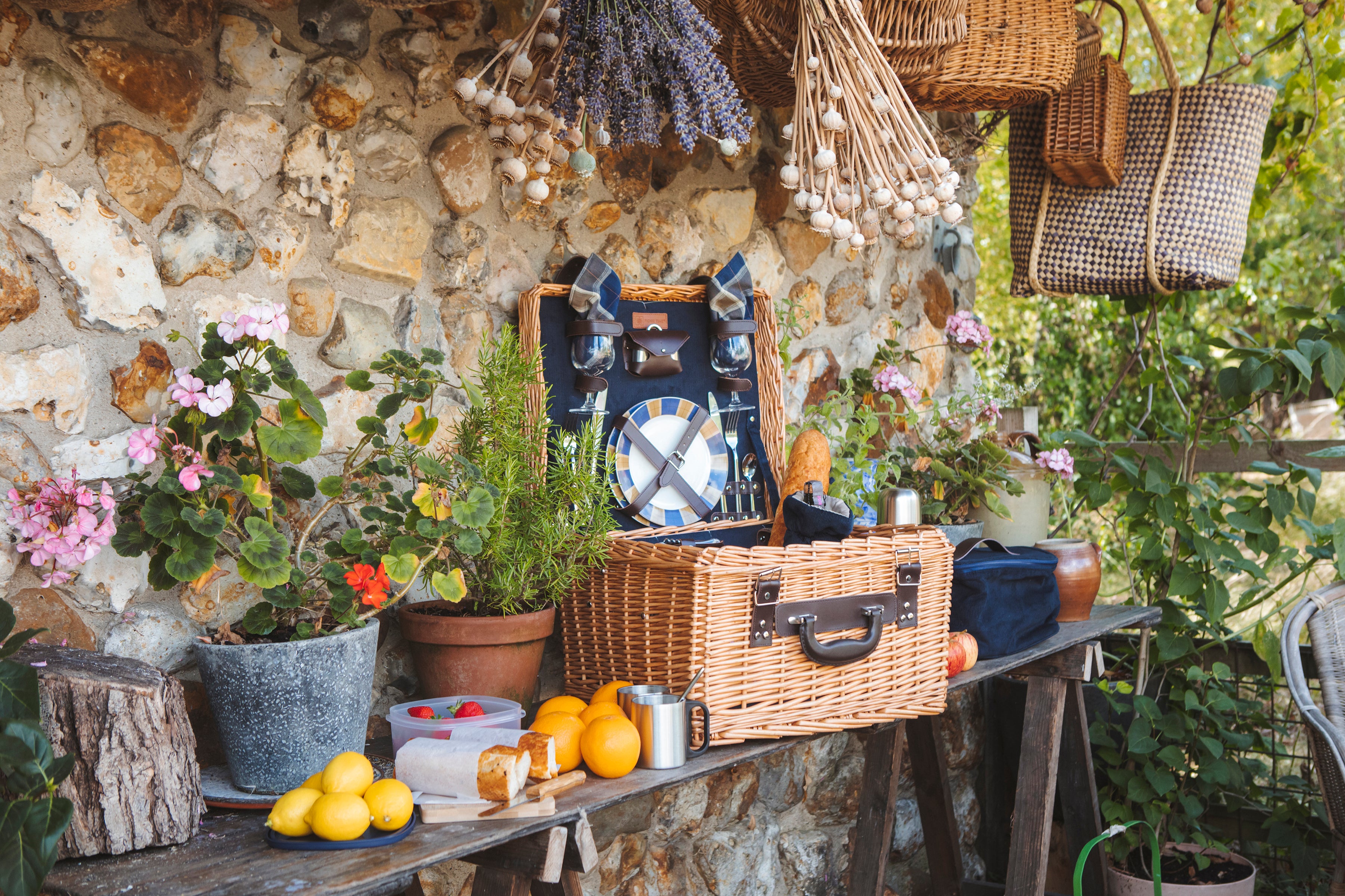 Canterbury Picnic Basket-Picnic Time Family of Brands