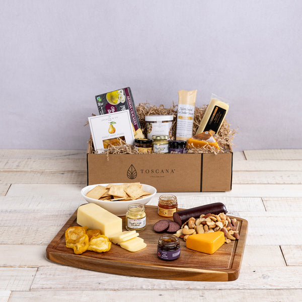 Ovale Cutting Board with Gourmet Gift Pack-Picnic Time Family of Brands