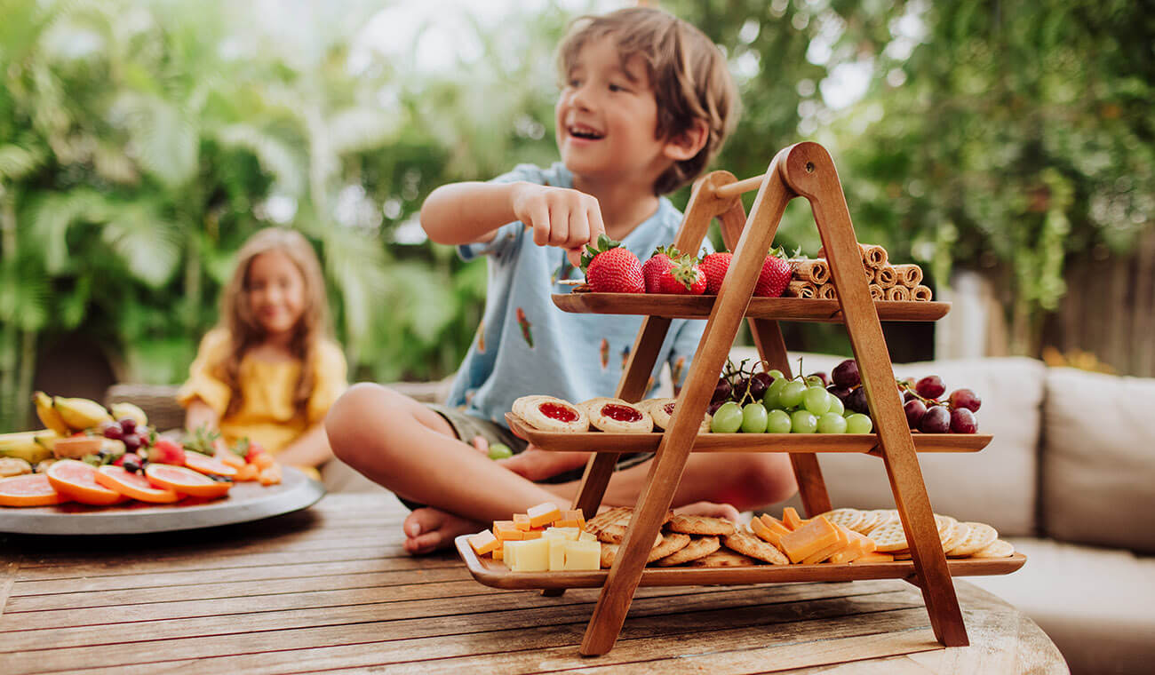 kids enjoying fruit