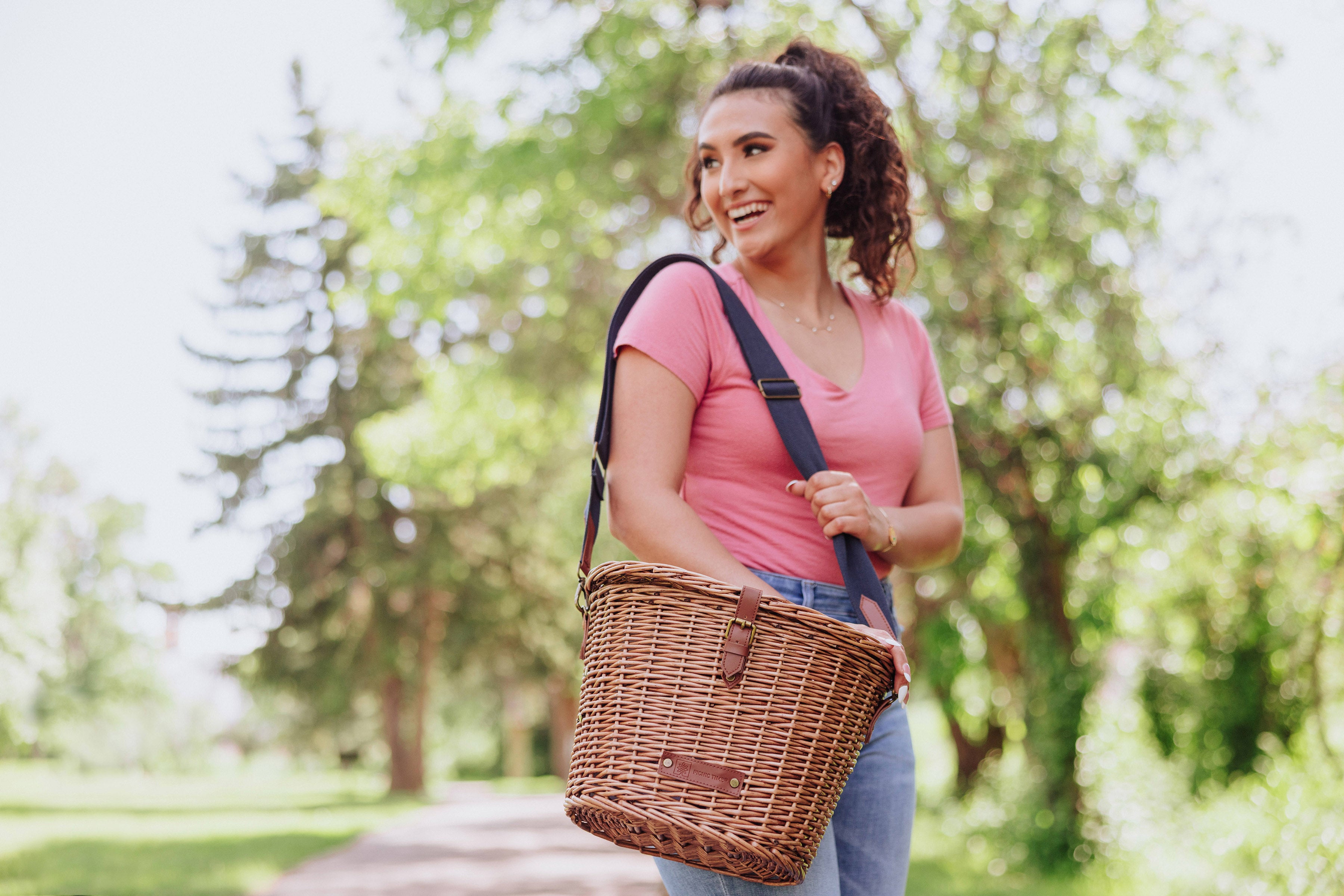 Cambridge Bicycle Basket-Picnic Time Family of Brands