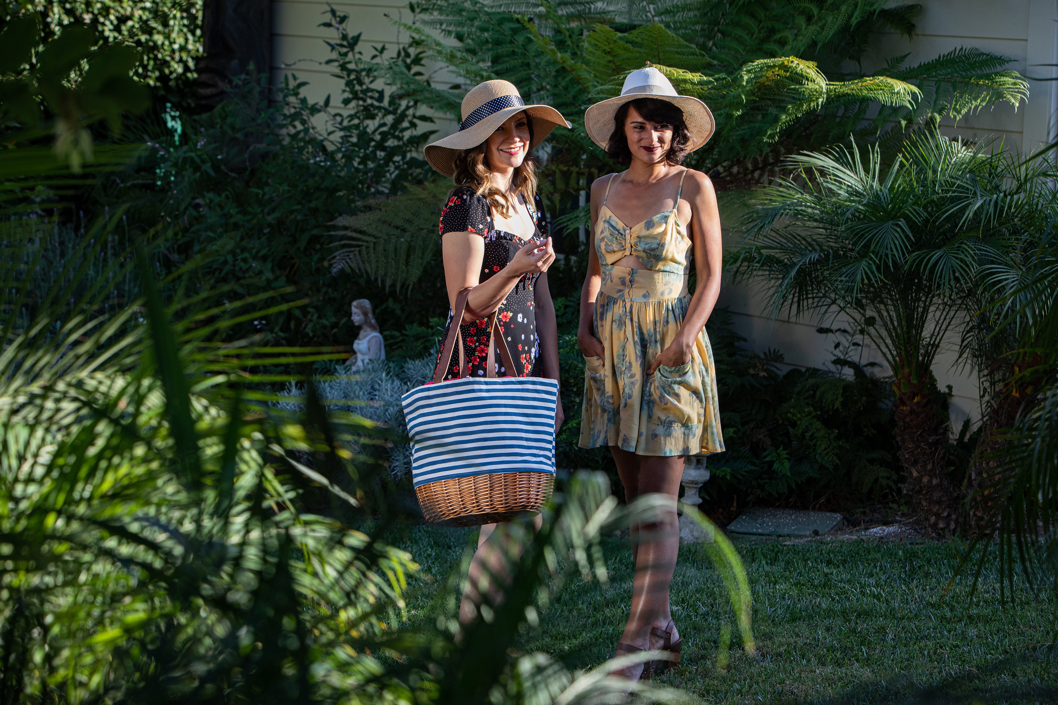 Coronado Canvas and Willow Basket Tote-Picnic Time Family of Brands