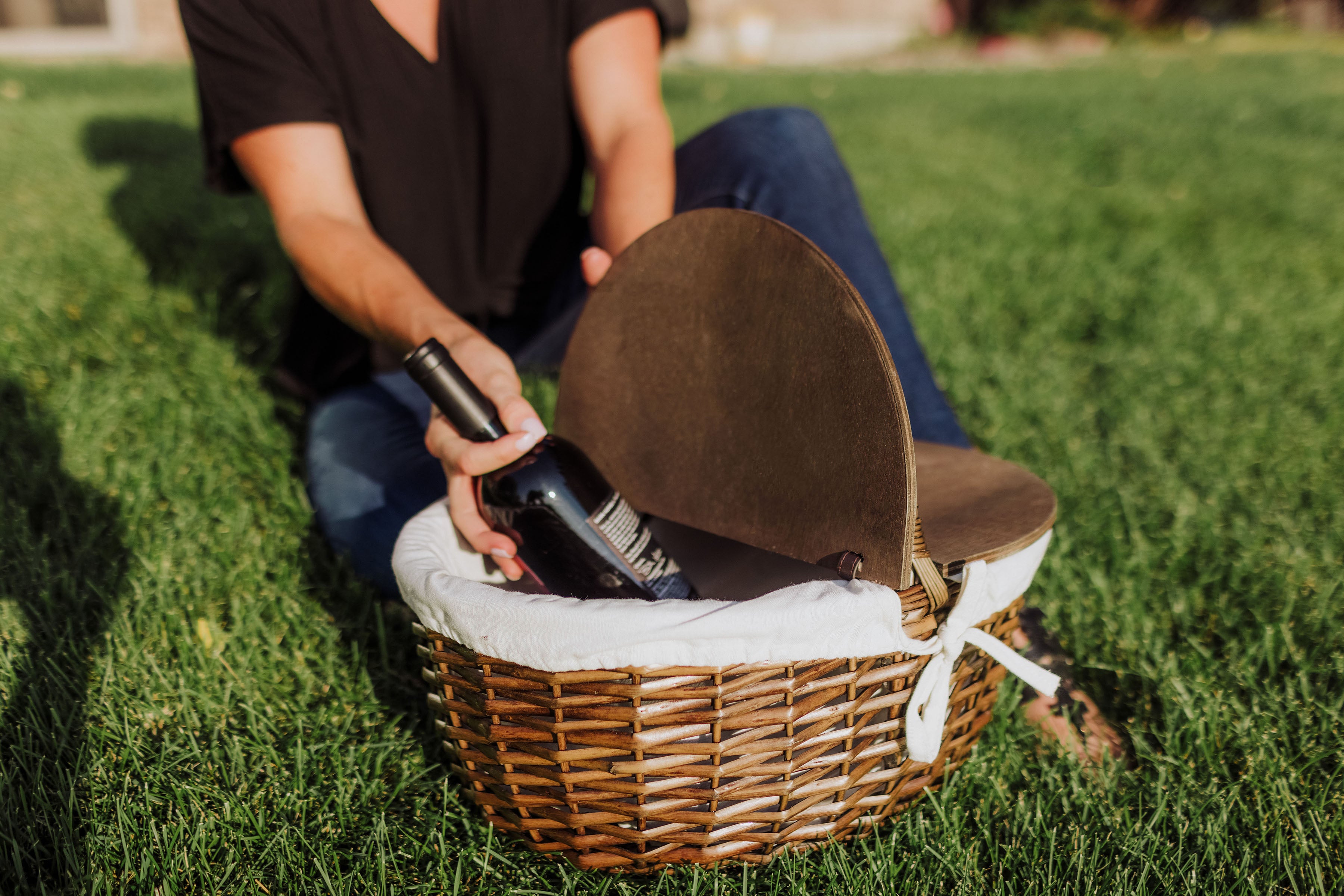 Country Picnic Basket-Picnic Time Family of Brands
